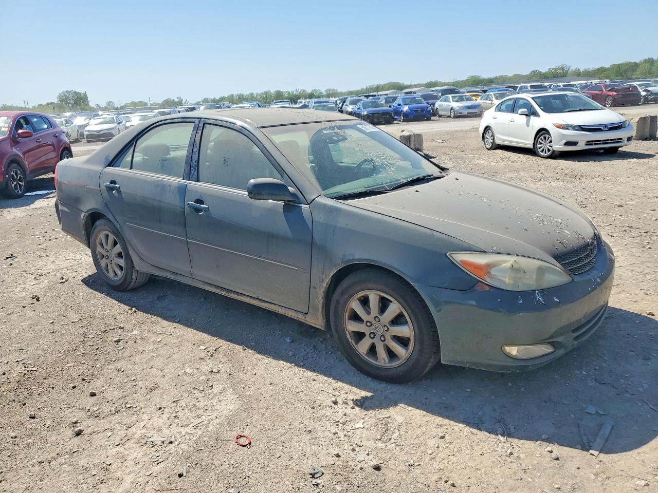 2003 TOYOTA CAMRY XLE V6 photo 10