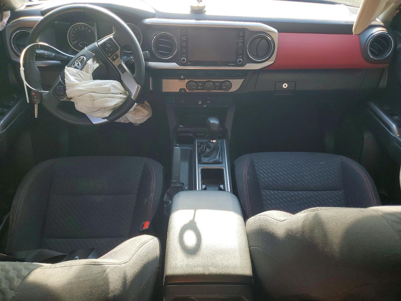 2022 TOYOTA TACOMA SR5 V6 photo 8