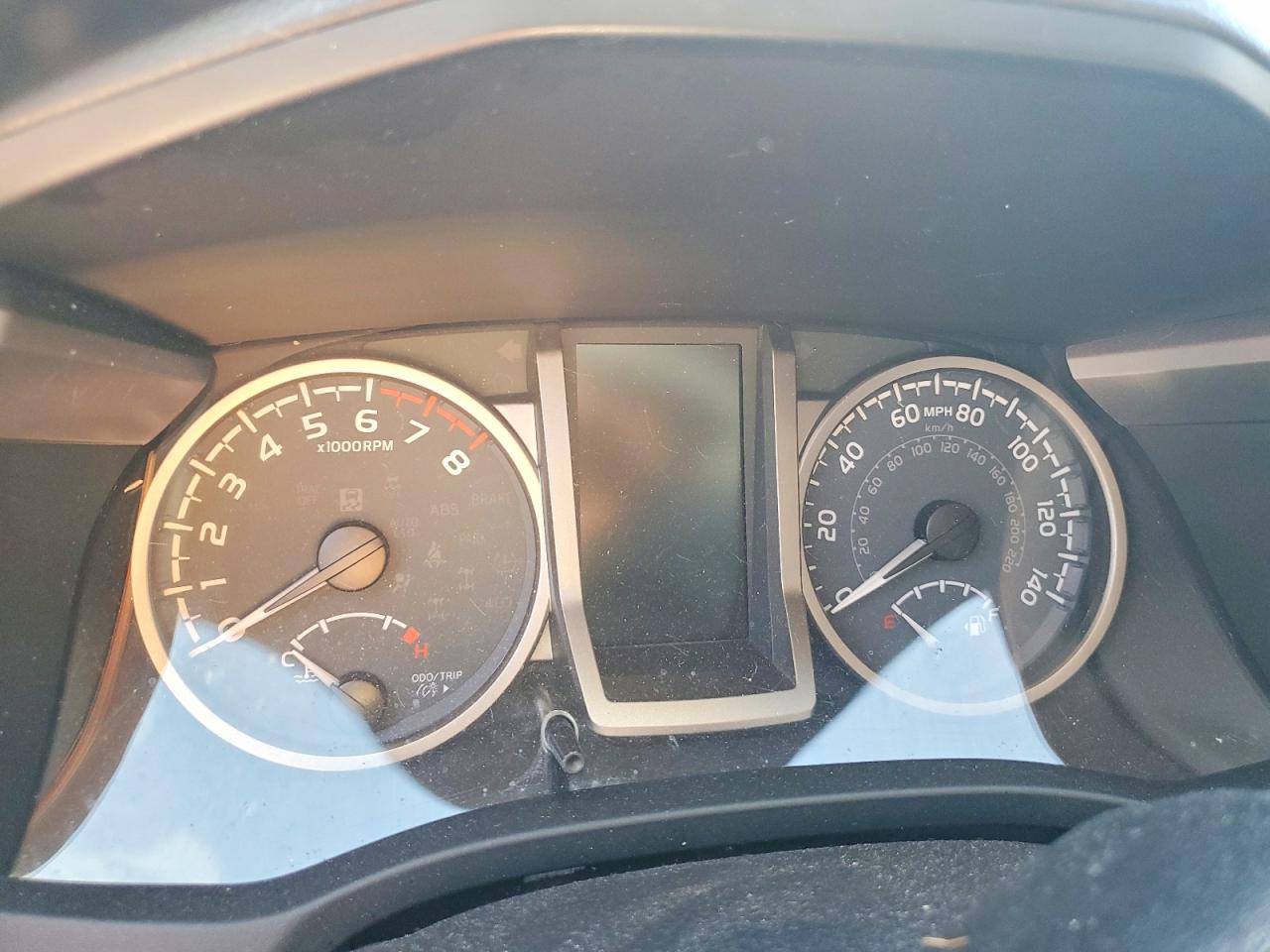 2022 TOYOTA TACOMA SR5 V6 photo 9