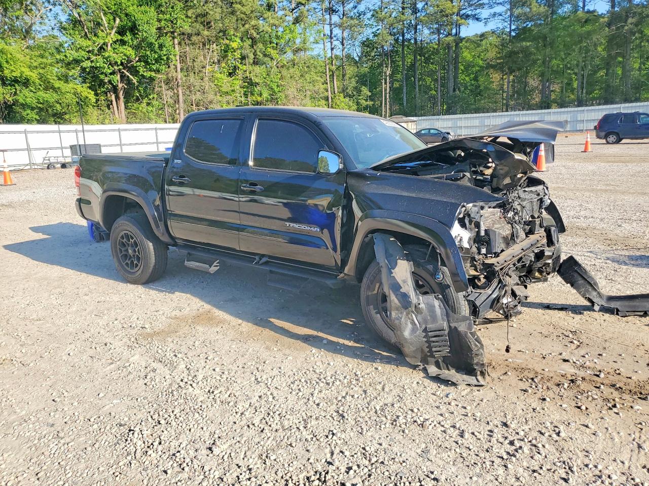 2022 TOYOTA TACOMA SR5 V6 photo 4