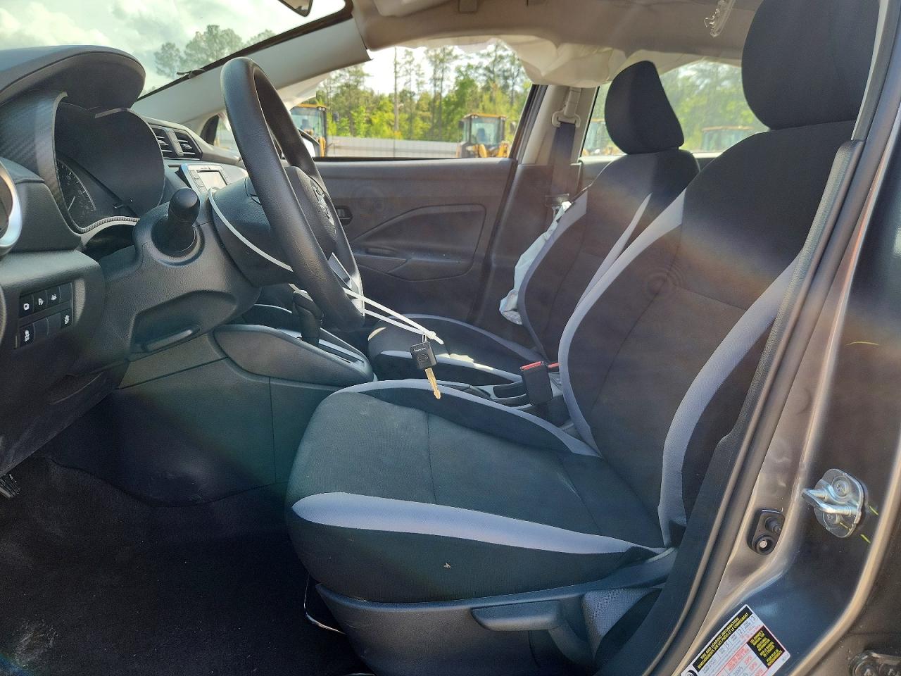 2025 NISSAN VERSA S photo 19