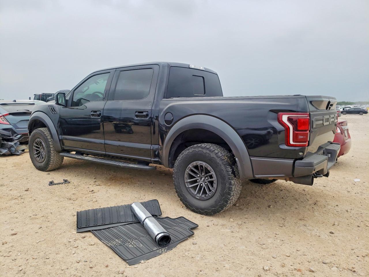 2019 FORD F150 RAPTOR photo 3