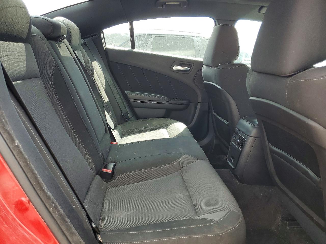 2016 DODGE CHARGER photo 28