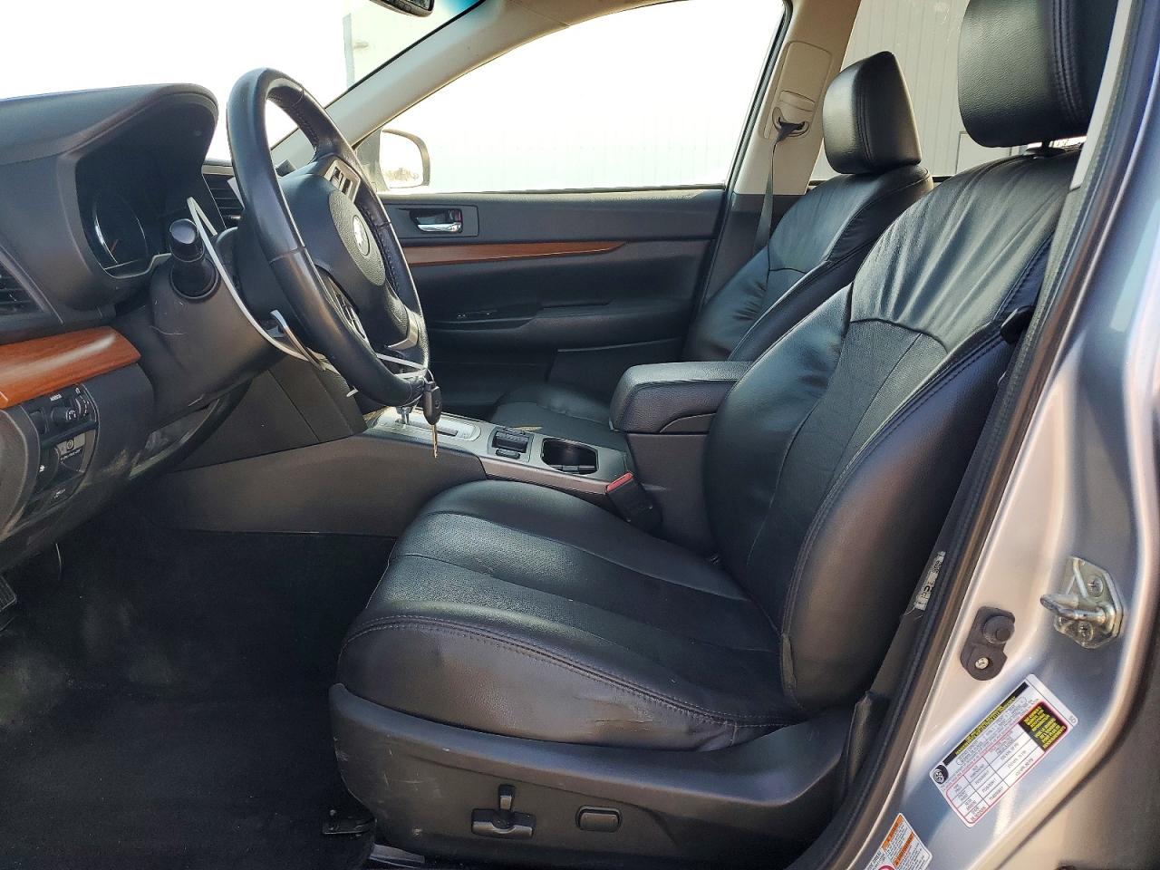 2014 SUBARU OUTBACK 3.6R LIMITED photo 19
