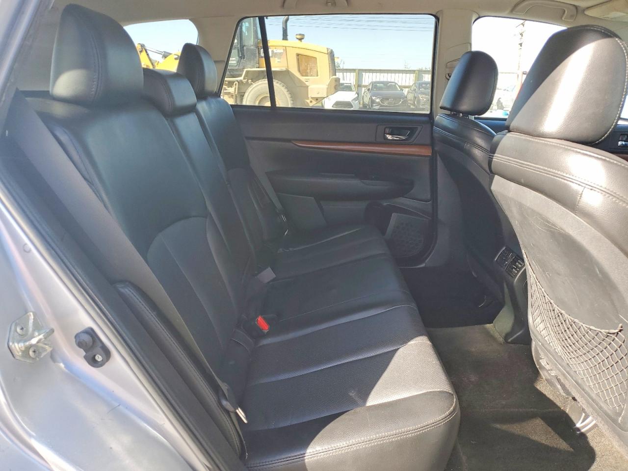 2014 SUBARU OUTBACK 3.6R LIMITED photo 31
