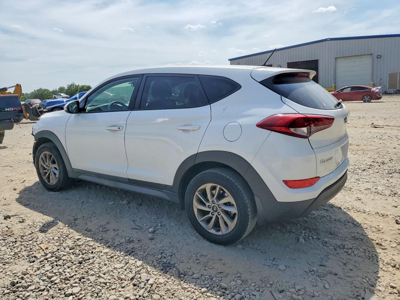 2018 HYUNDAI TUCSON SE photo 4