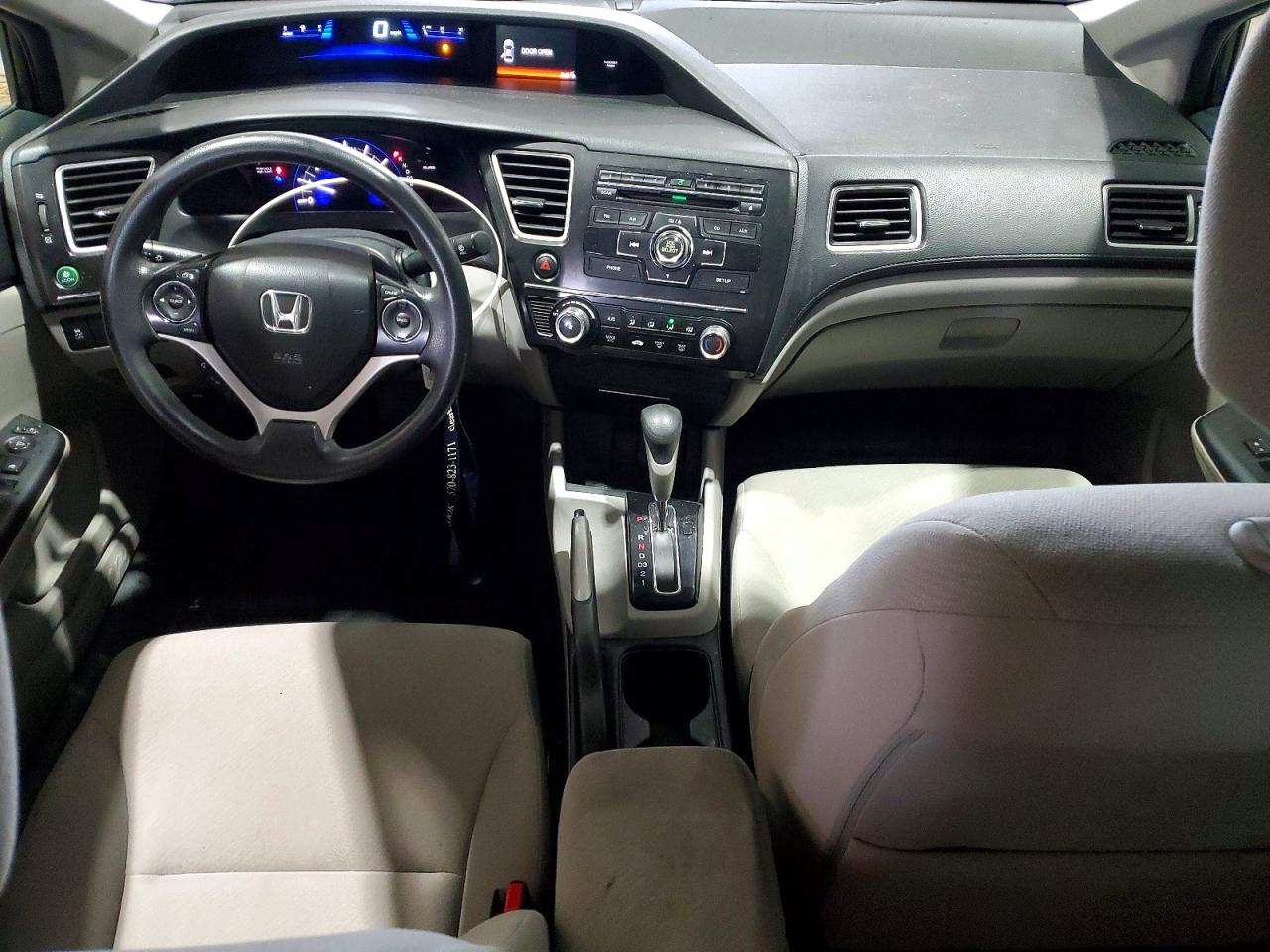 2013 HONDA CIVIC LX photo 8