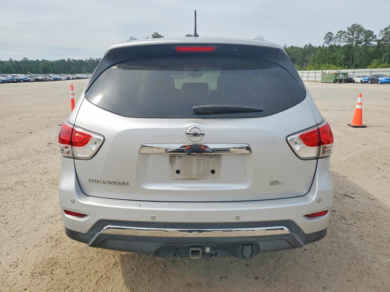 2013 NISSAN PATHFINDER S photo 11