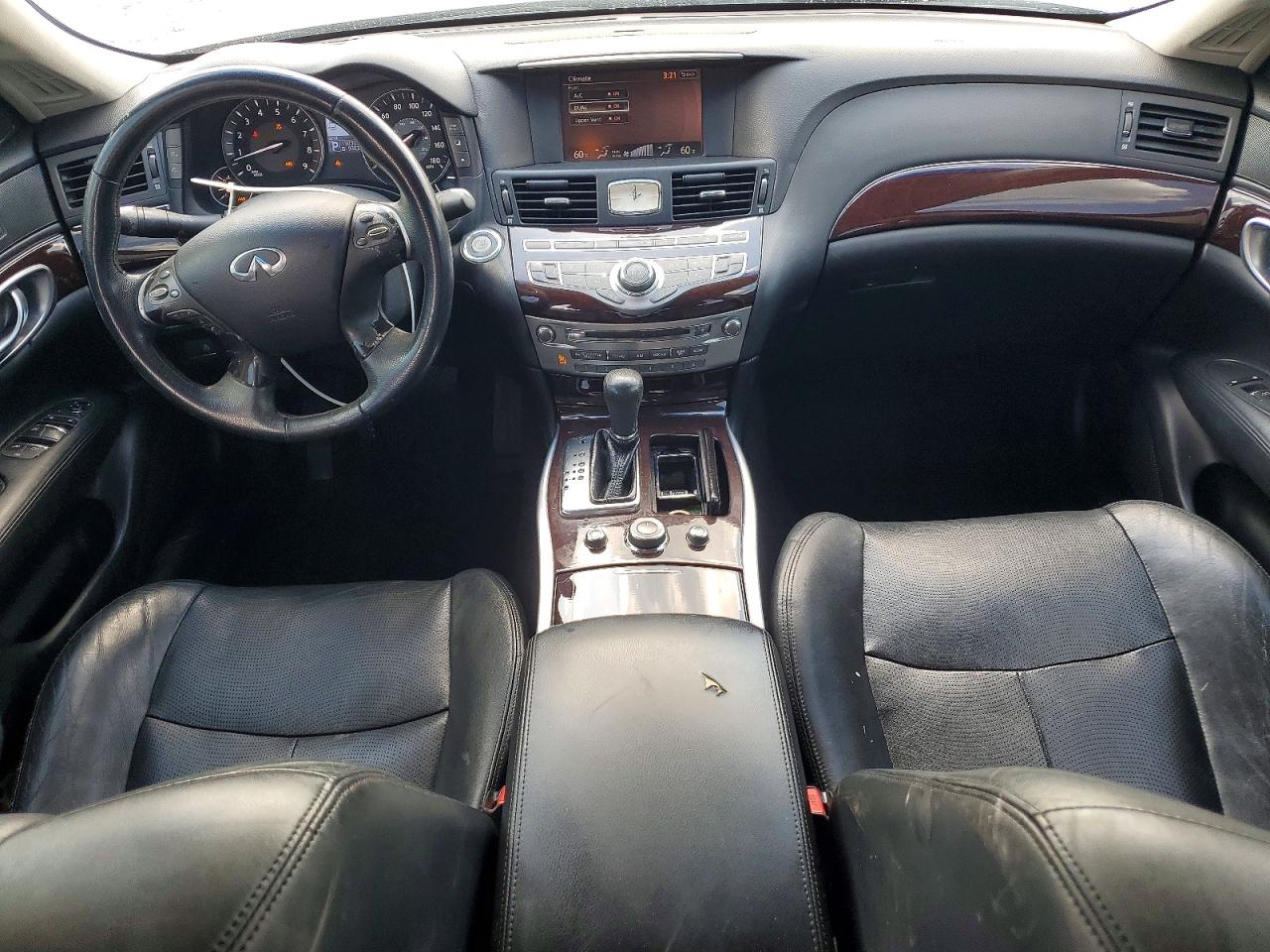 2011 INFINITI M37 X photo 8
