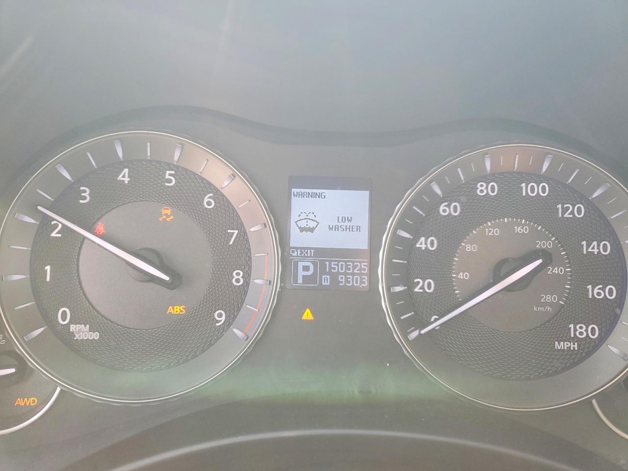 2011 INFINITI M37 X photo 9