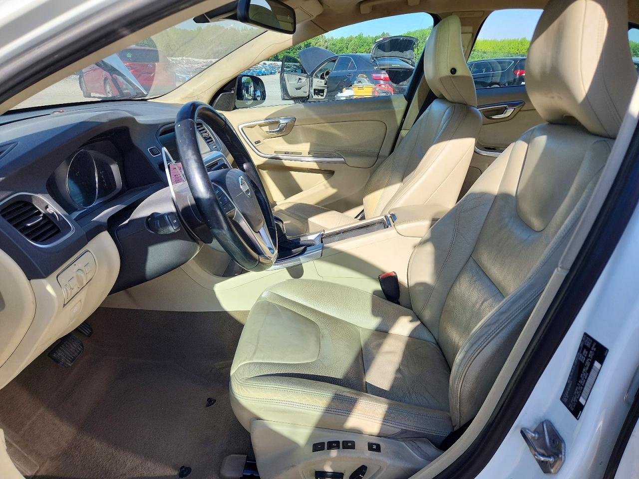 2014 VOLVO S60 T5 photo 7