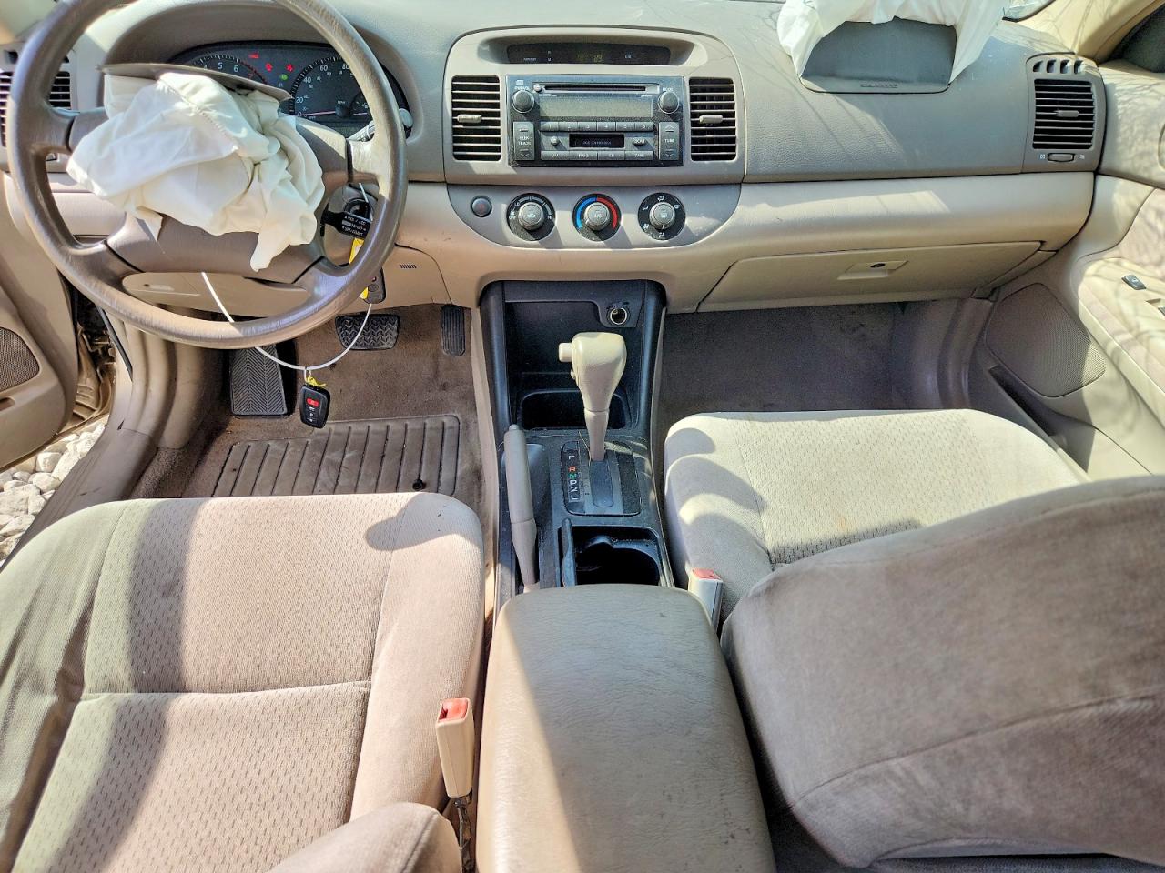 2003 TOYOTA CAMRY LE photo 22
