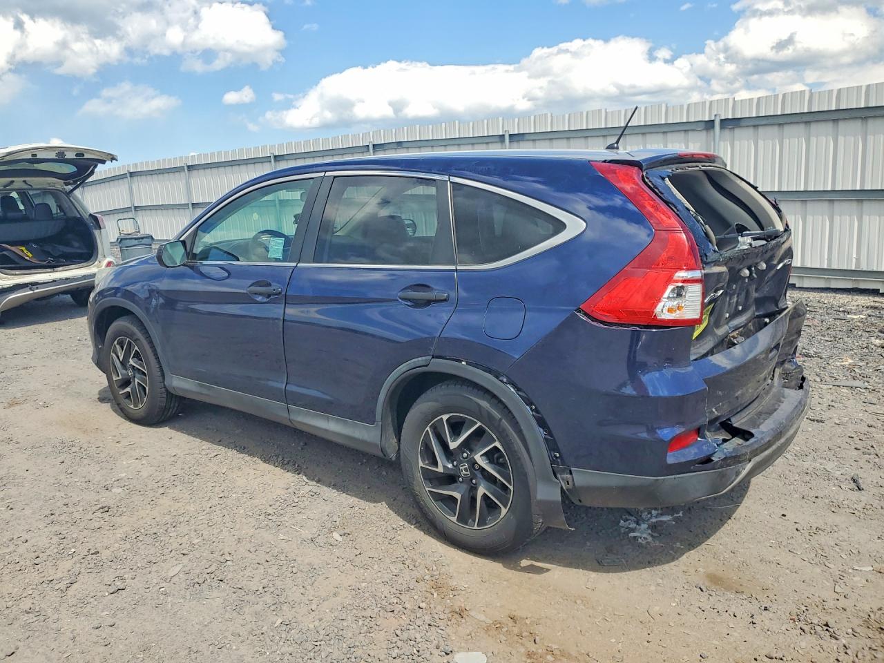2016 HONDA CR-V SE photo 3