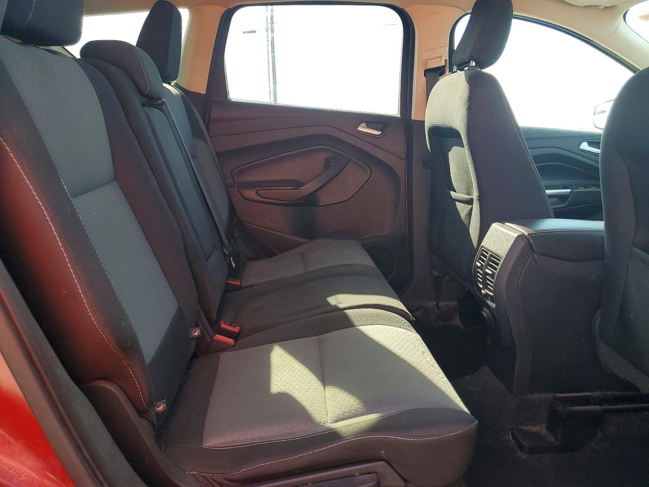 2018 FORD ESCAPE SE photo 31