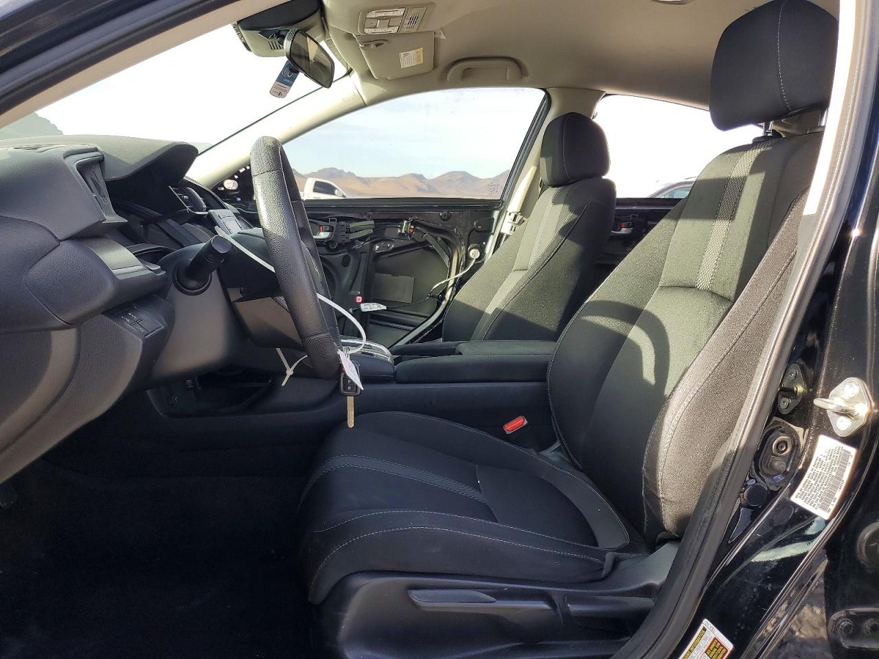 2020 HONDA CIVIC LX photo 13