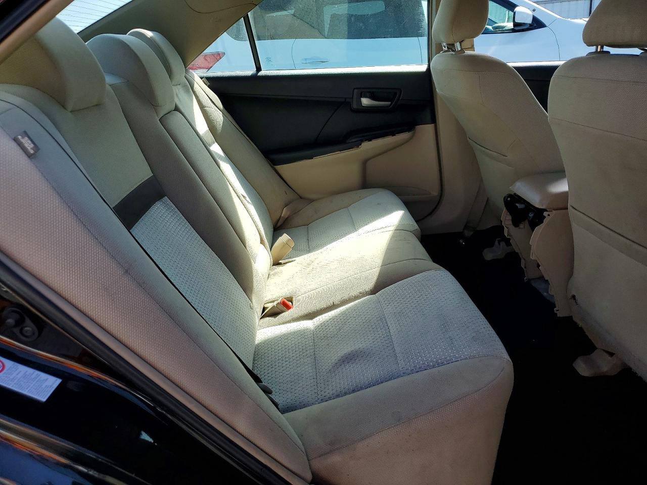 2012 TOYOTA CAMRY LE photo 10