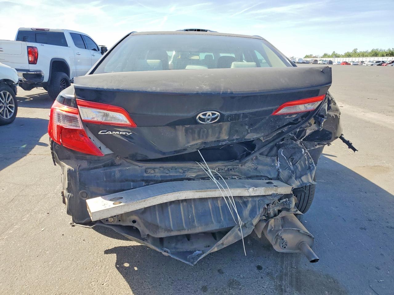 2012 TOYOTA CAMRY LE photo 6