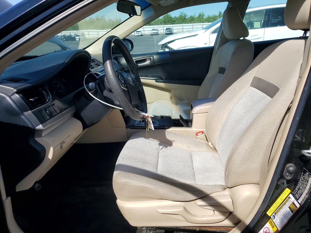 2012 TOYOTA CAMRY LE photo 7