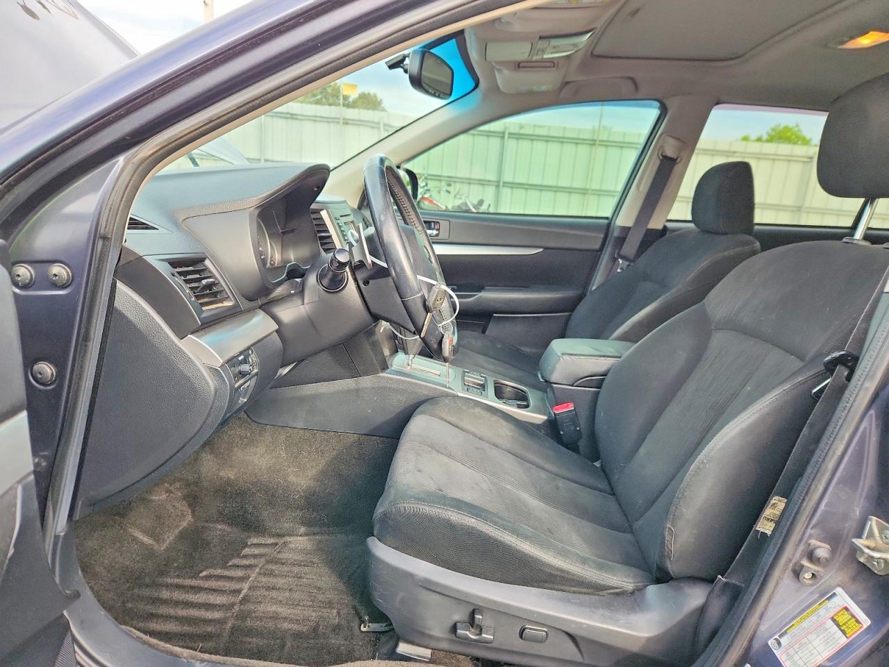 2014 SUBARU OUTBACK 2.5I PREMIUM photo 13