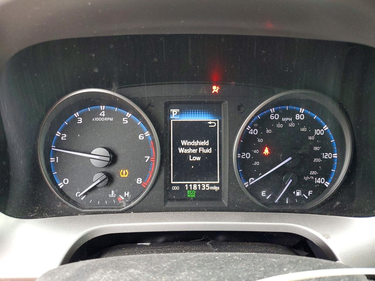 2018 TOYOTA RAV4 photo 25