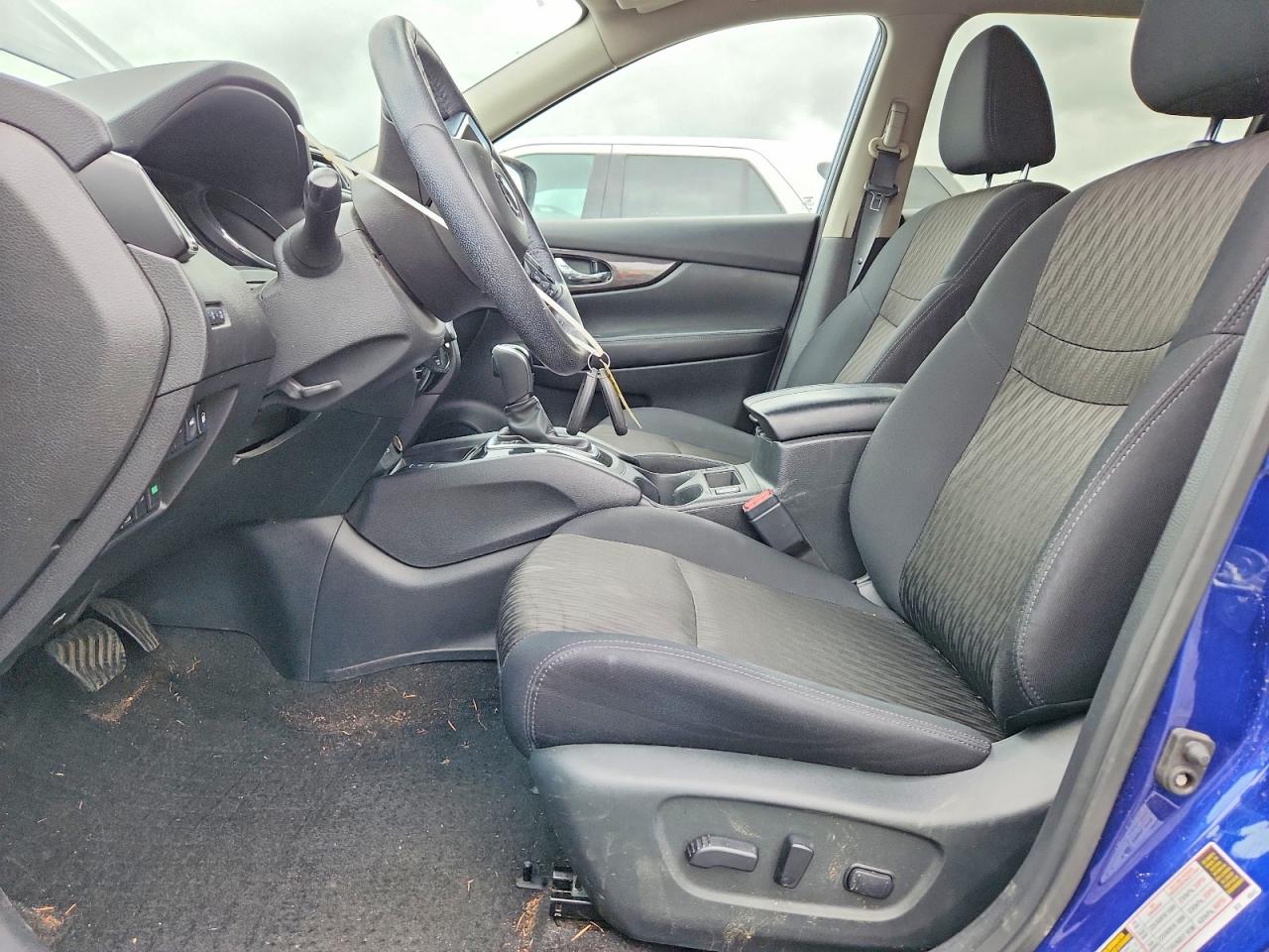 2019 NISSAN ROGUE SV photo 13