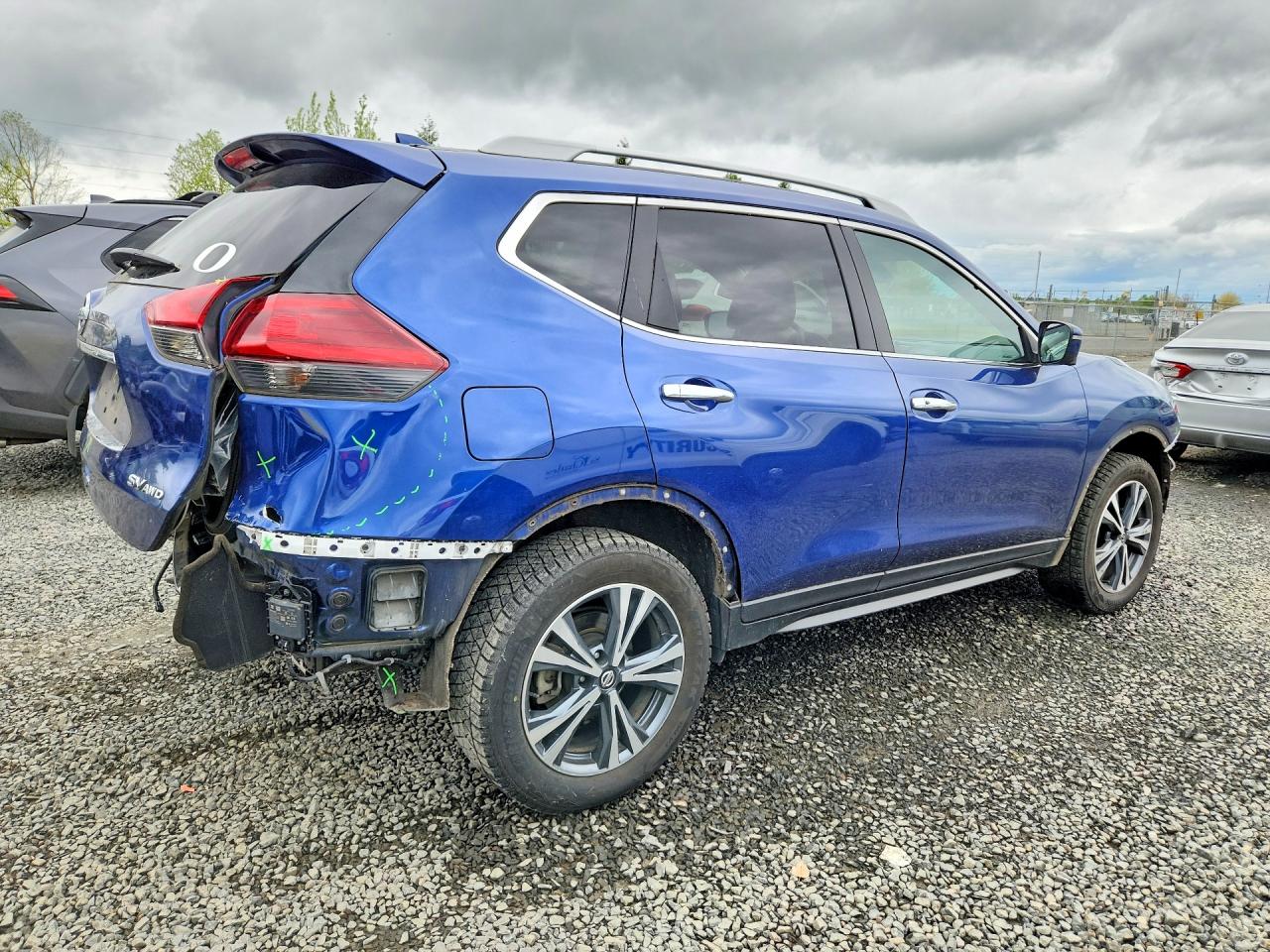 2019 NISSAN ROGUE SV photo 5