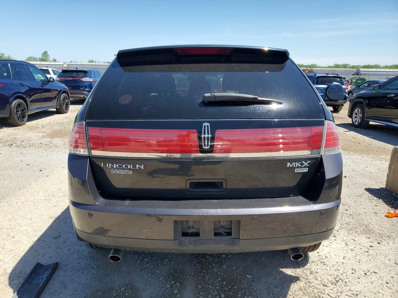 2007 LINCOLN TOWNHOUSE MKX photo 16