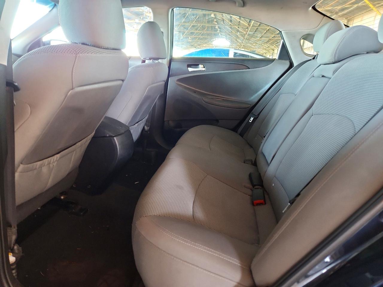 2013 HYUNDAI SONATA GLS photo 10
