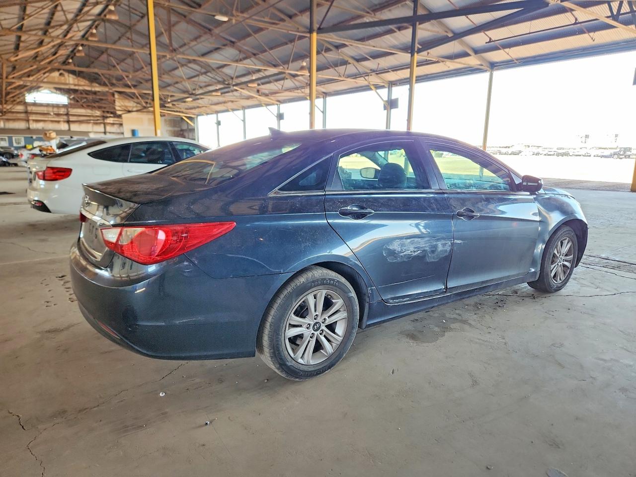 2013 HYUNDAI SONATA GLS photo 3