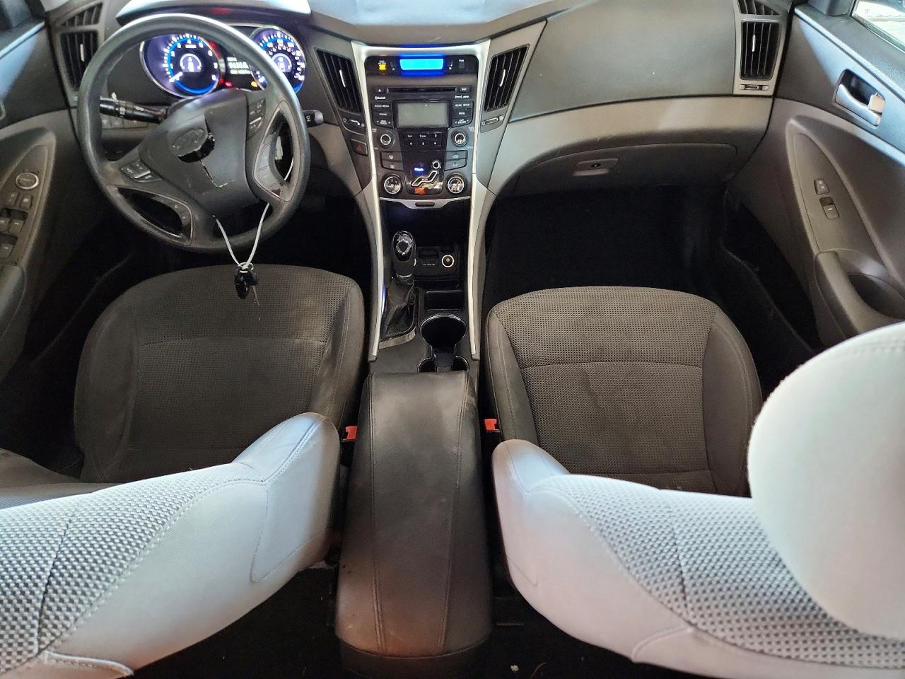 2013 HYUNDAI SONATA GLS photo 8