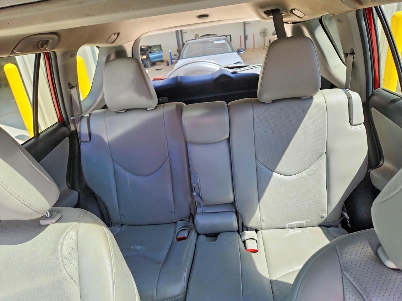 2012 TOYOTA RAV4 LIMITED photo 10