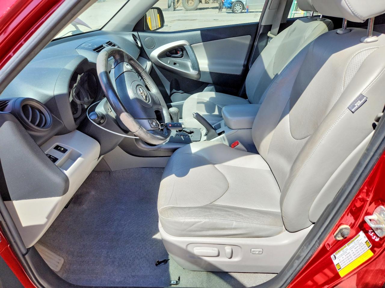 2012 TOYOTA RAV4 LIMITED photo 7