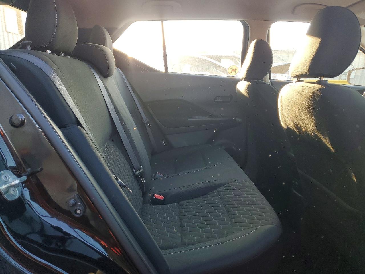 2021 NISSAN KICKS S photo 31