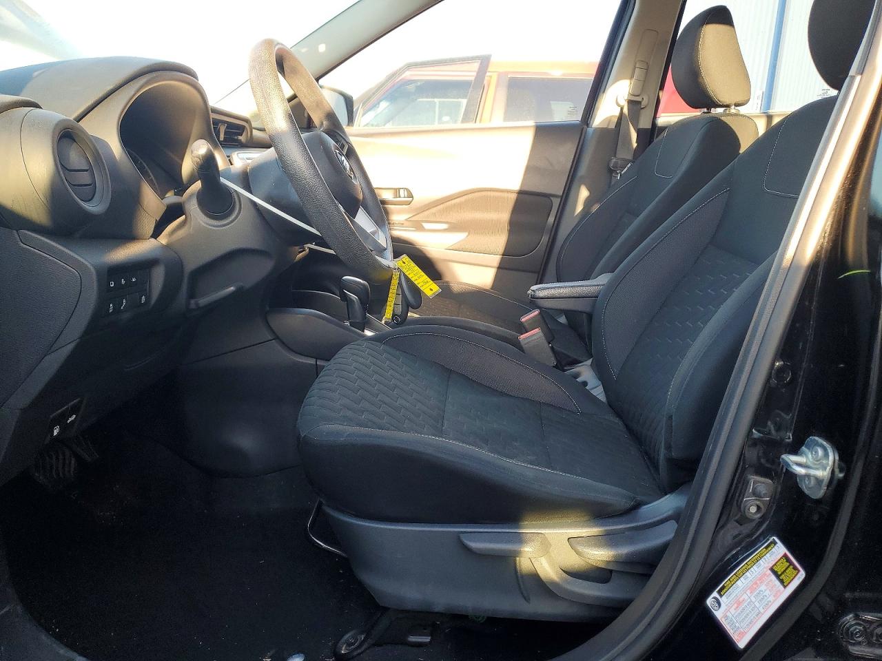 2021 NISSAN KICKS S photo 19