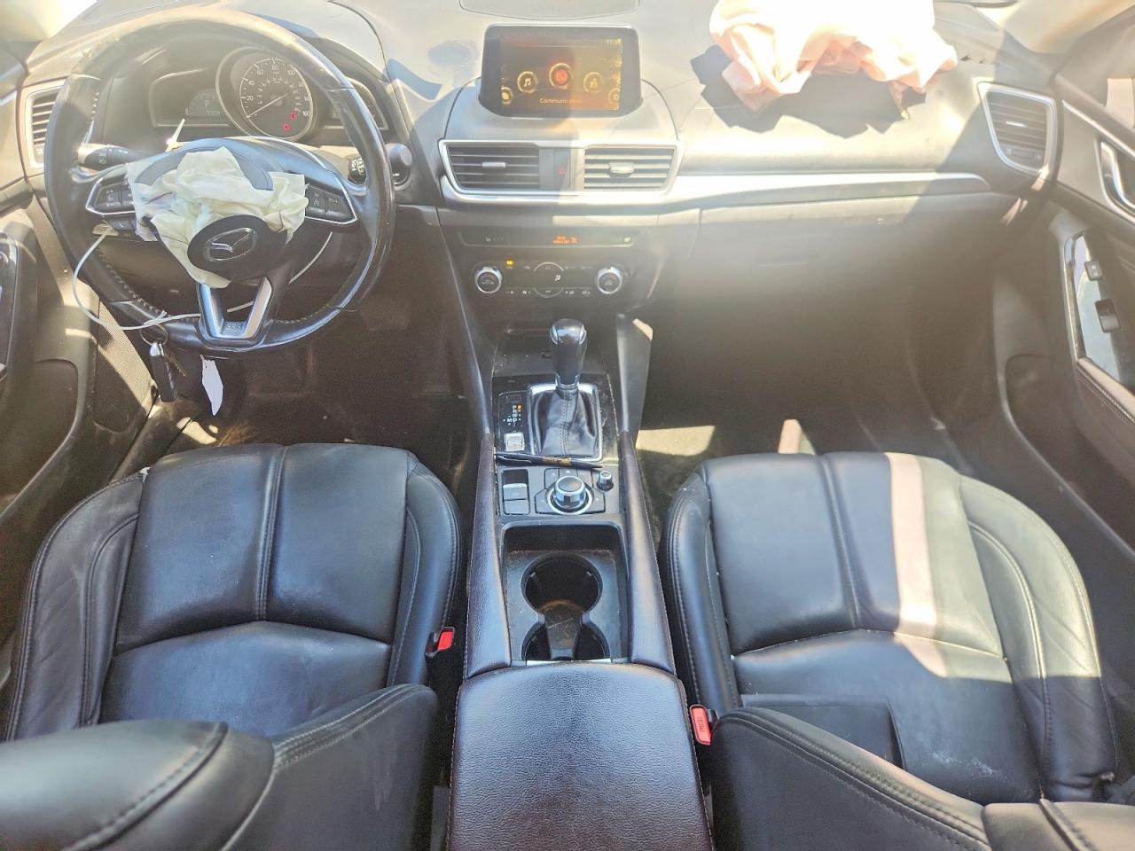 2018 MAZDA 3 TOURING photo 8