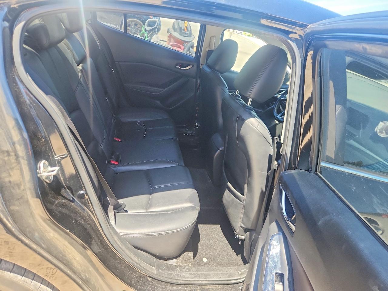 2018 MAZDA 3 TOURING photo 10
