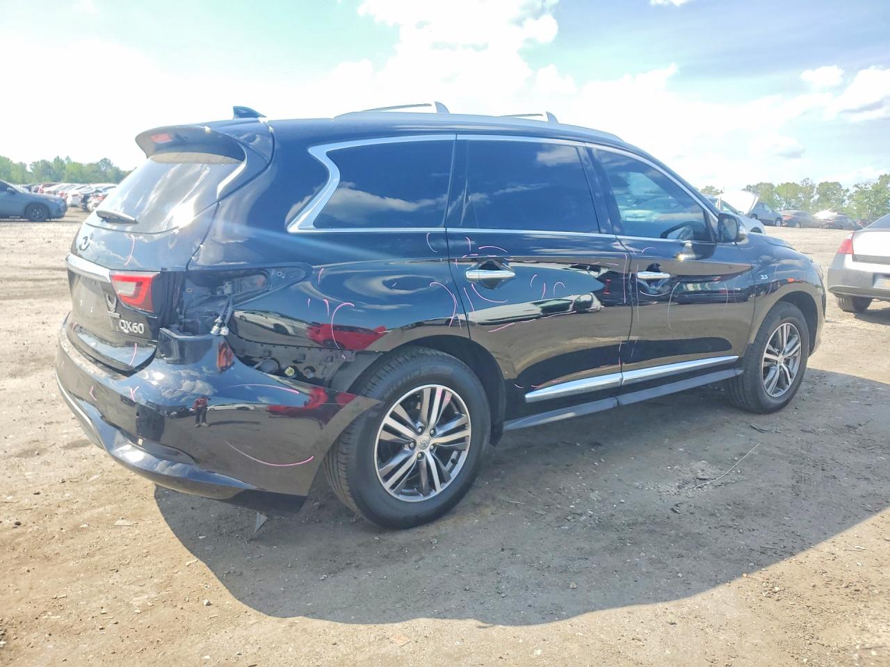 2020 INFINITI QX60 LUXE photo 5