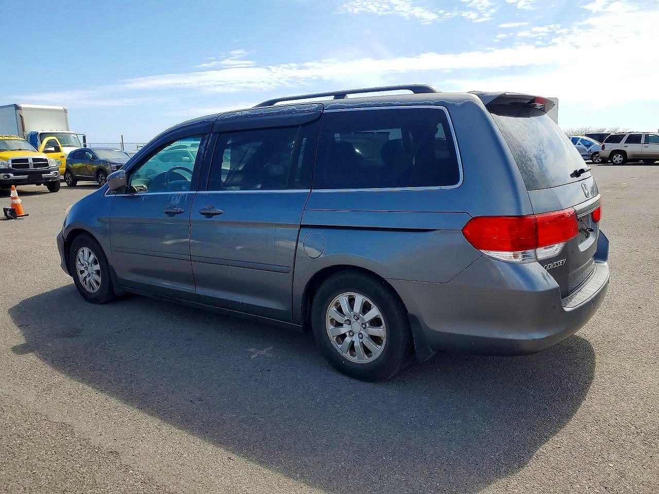 2010 HONDA ODYSSEY EXL photo 3