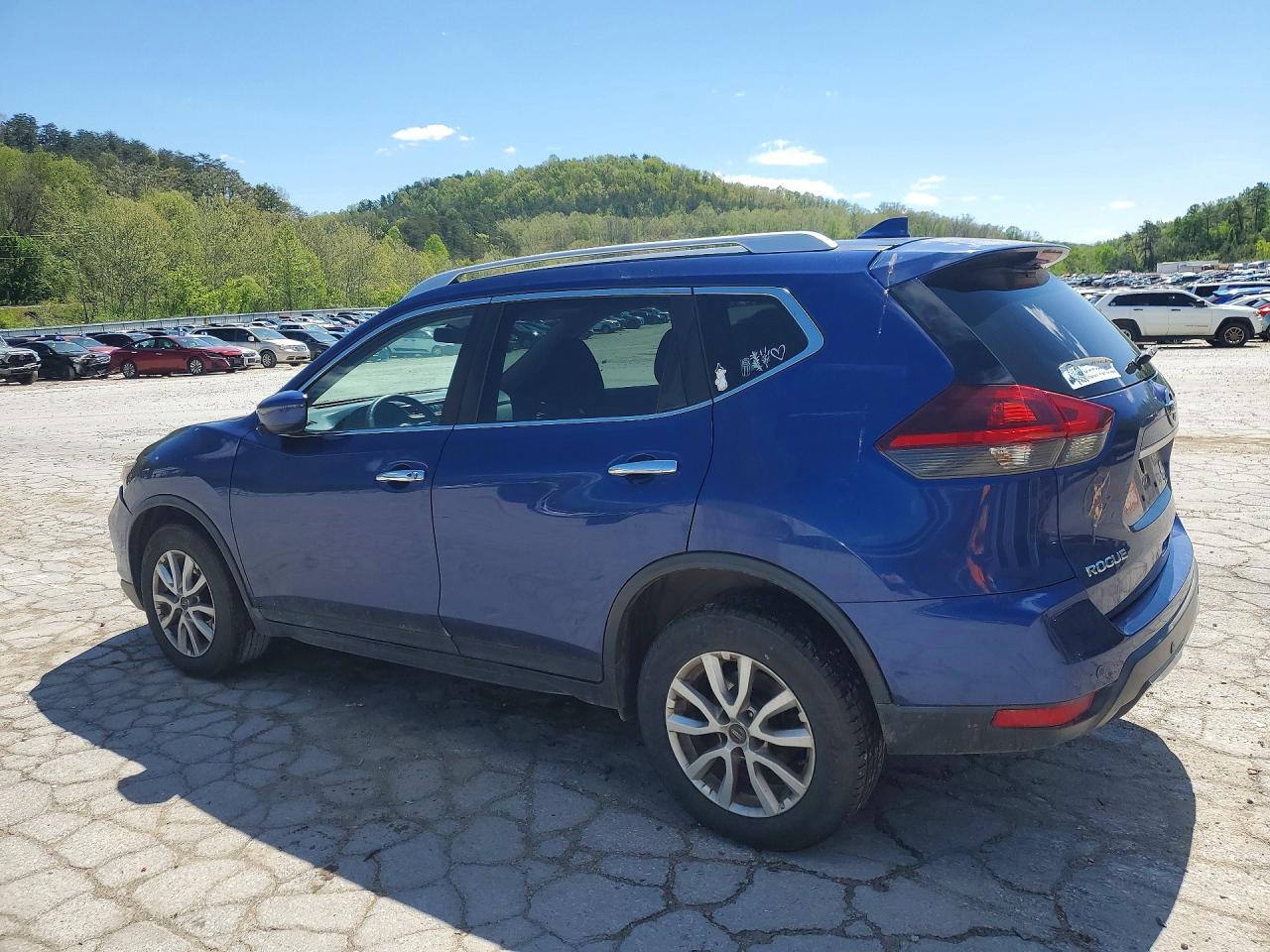 2019 NISSAN ROGUE SV photo 4