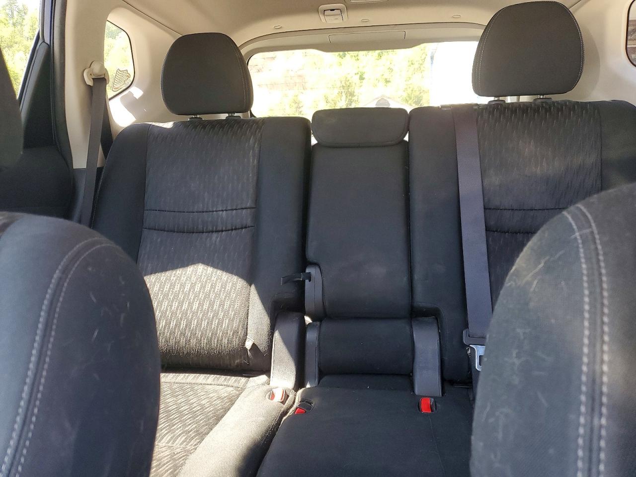 2019 NISSAN ROGUE SV photo 28