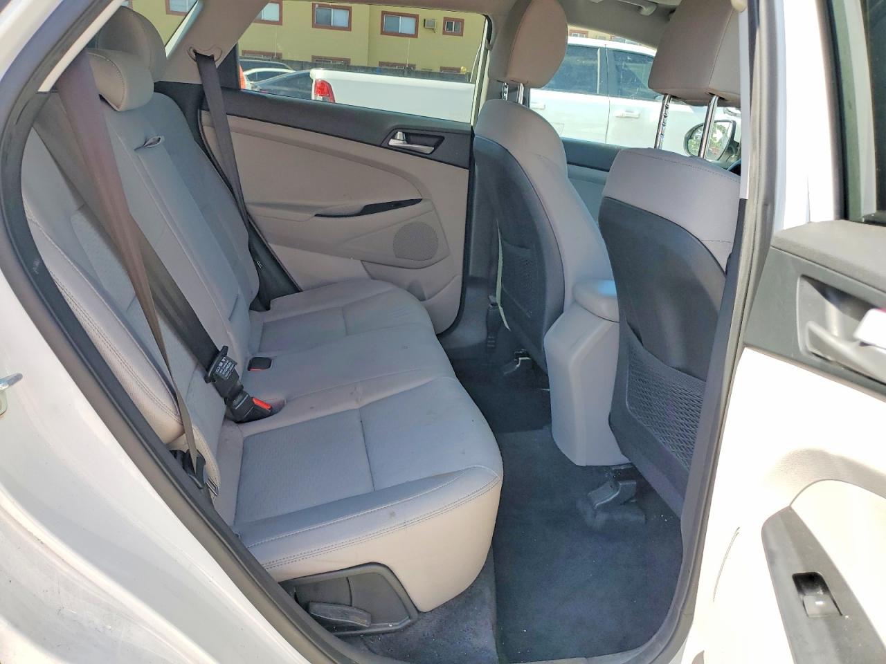 2020 HYUNDAI TUCSON SE photo 28