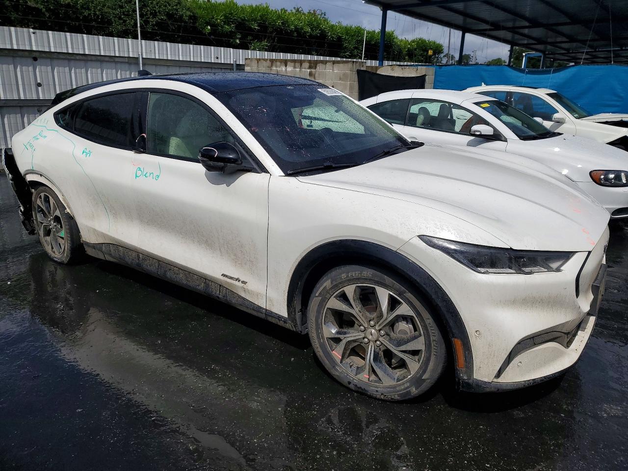 2021 FORD MUSTANG MACH-E PREMIUM photo 10