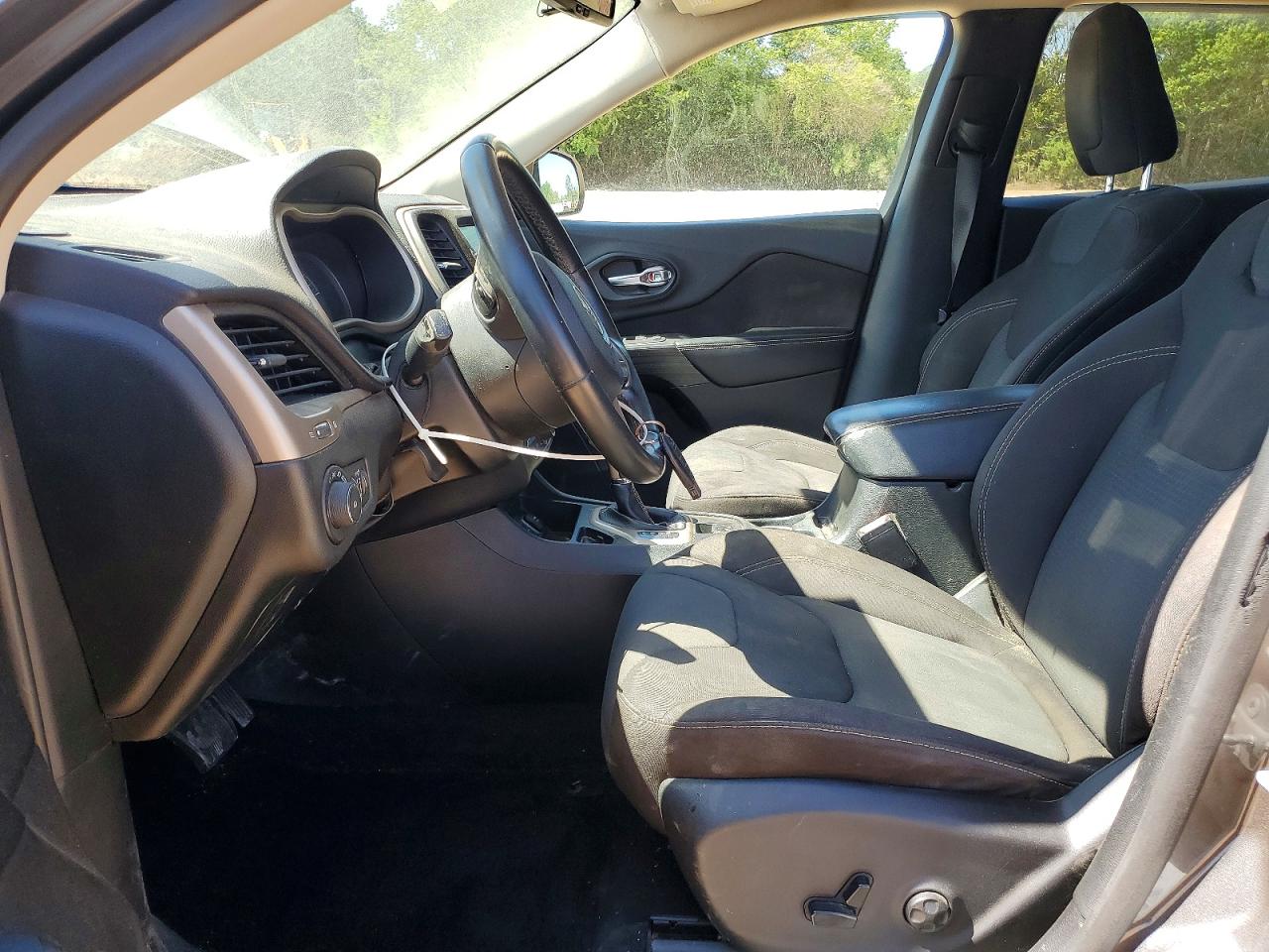 2016 JEEP CHEROKEE LATITUDE photo 13
