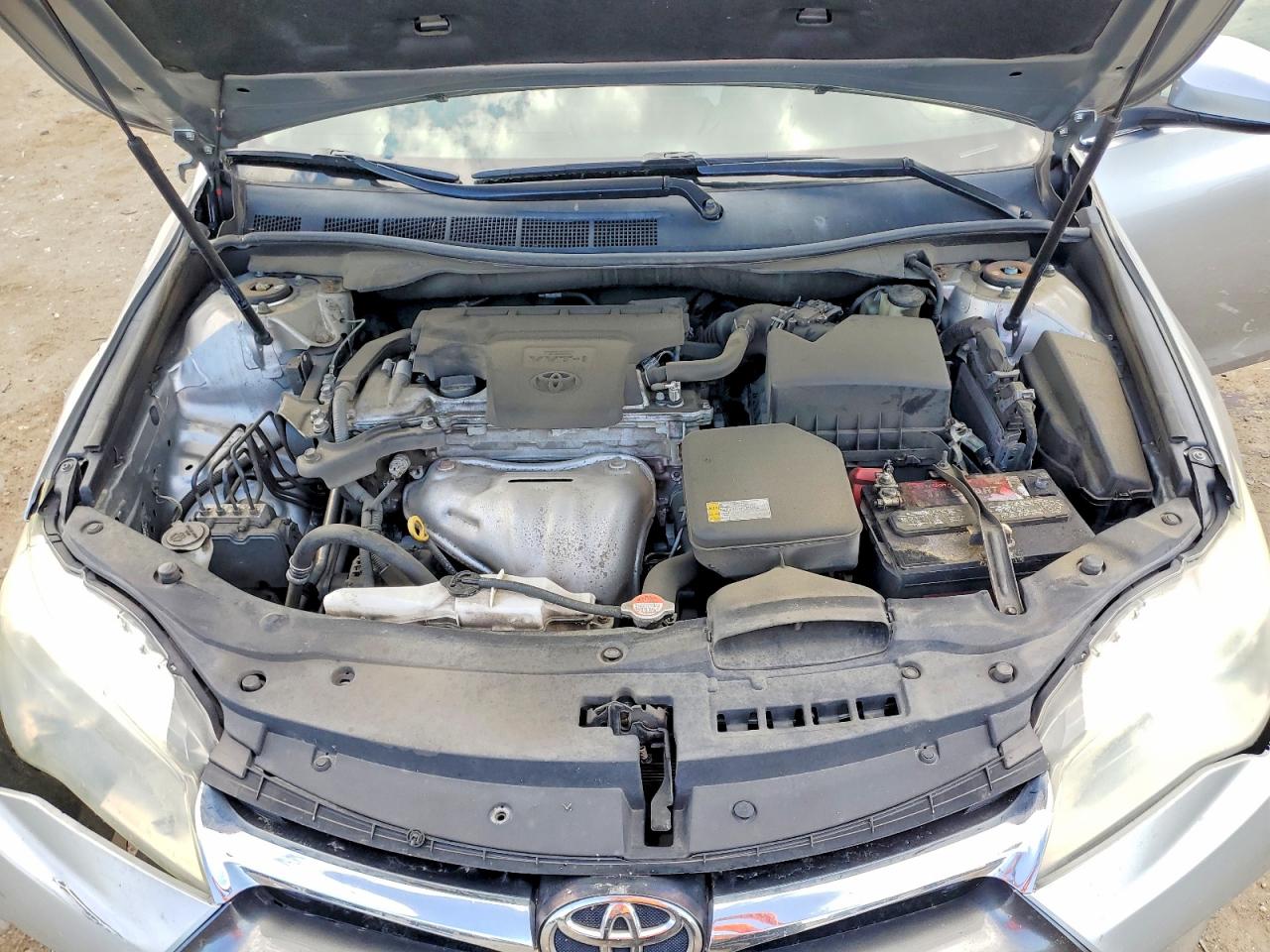 2016 TOYOTA CAMRY XLE photo 11