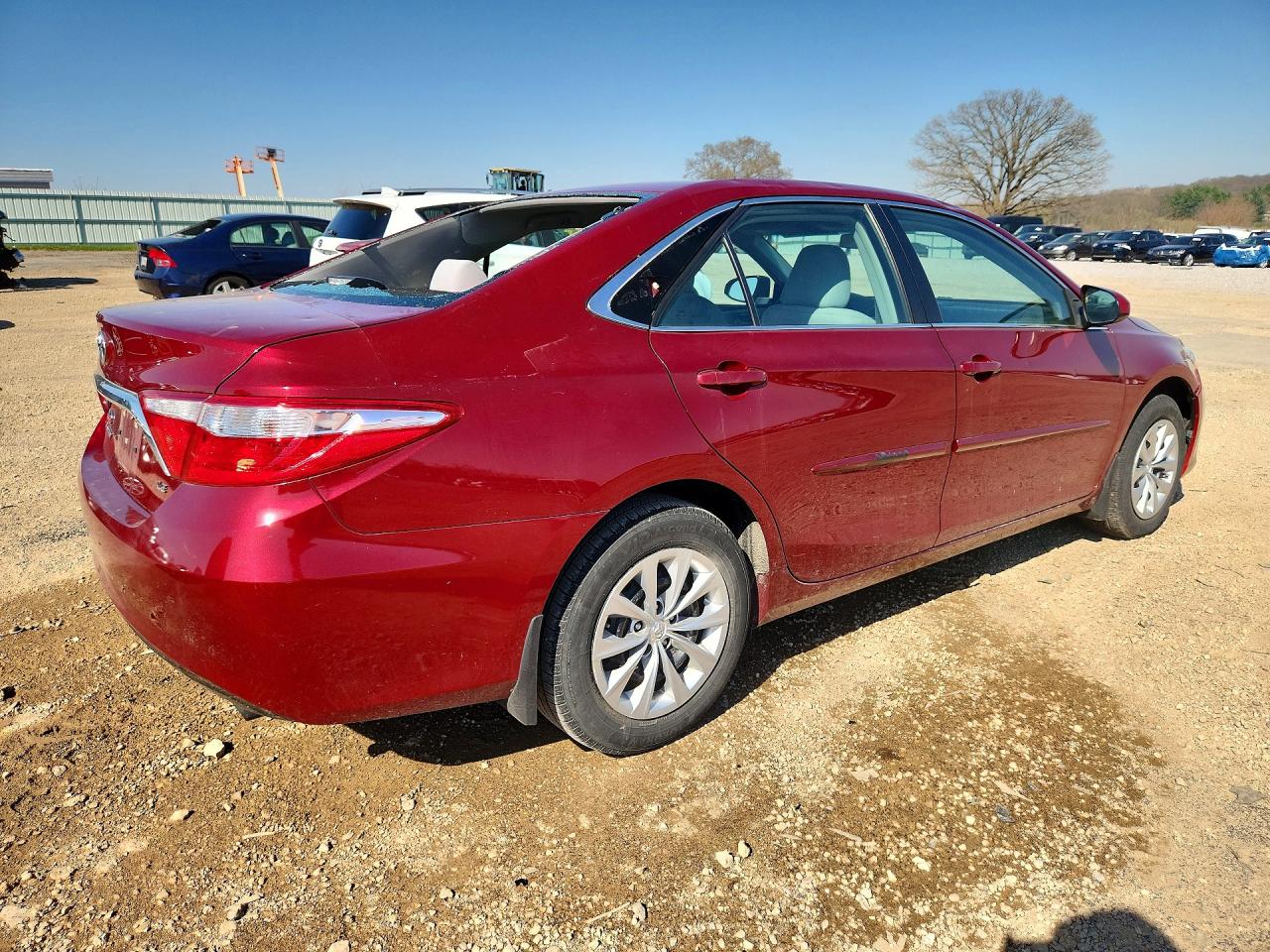 2017 TOYOTA CAMRY LE photo 7