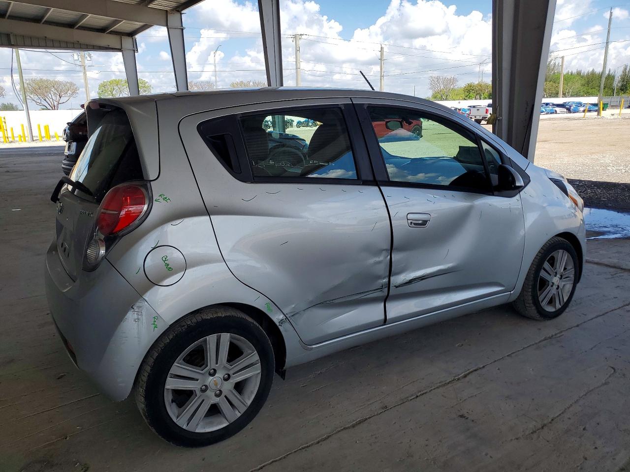 2015 CHEVROLET SPARK 1LT photo 5