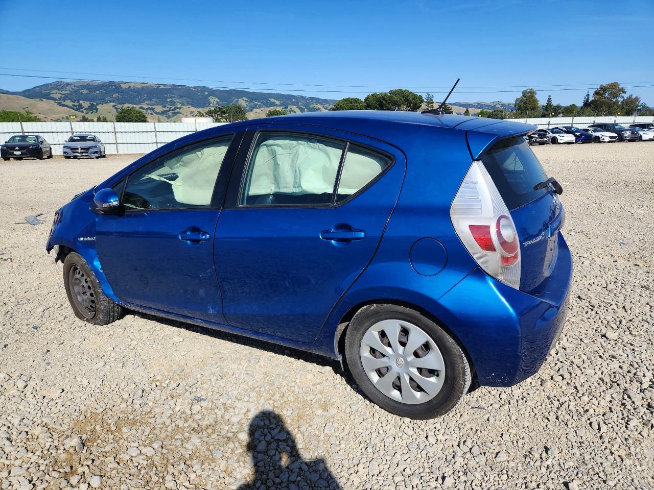 2012 TOYOTA PRIUS C THREE photo 4