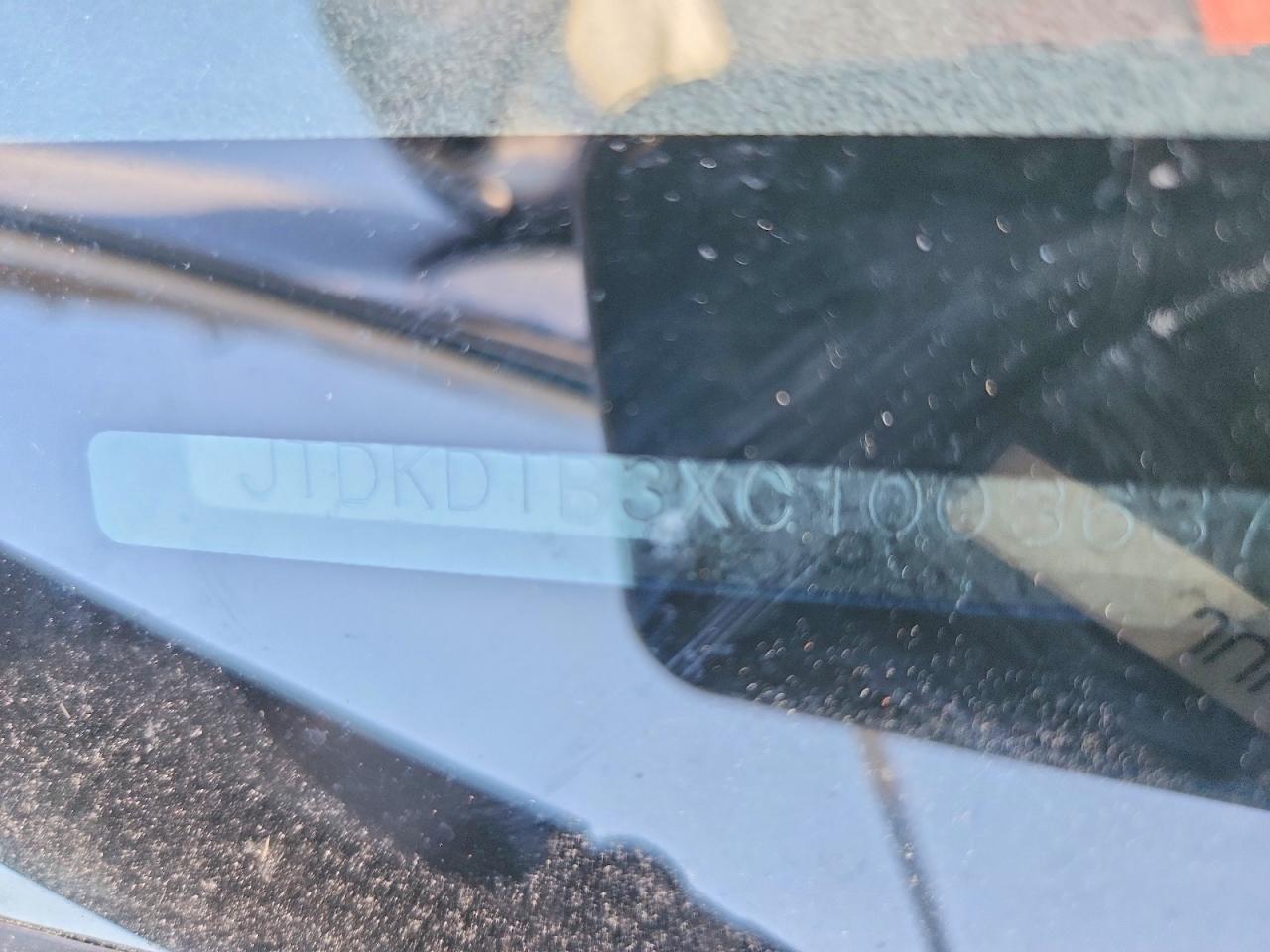 2012 TOYOTA PRIUS C THREE photo 34