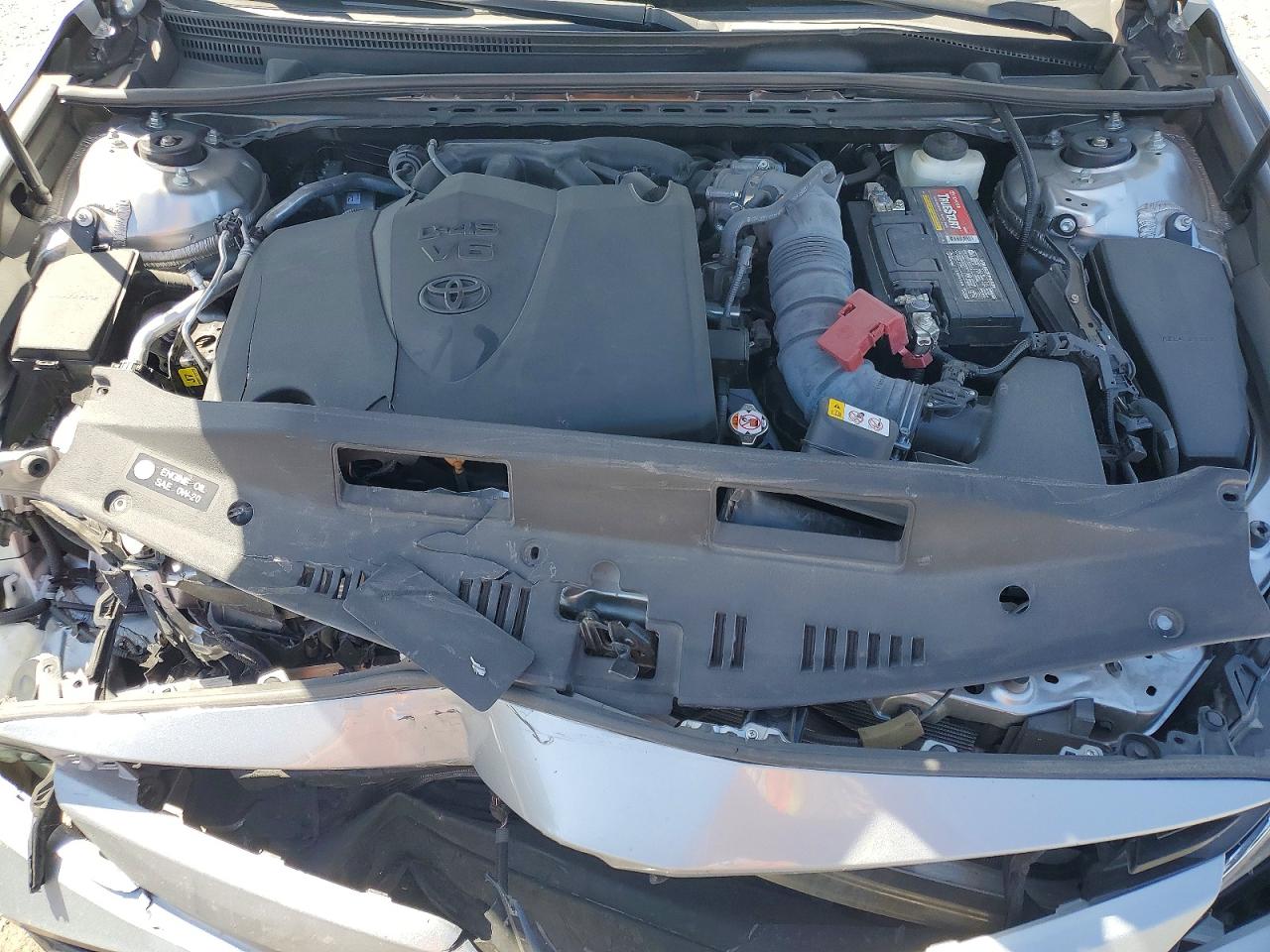 2020 TOYOTA CAMRY XLE photo 31