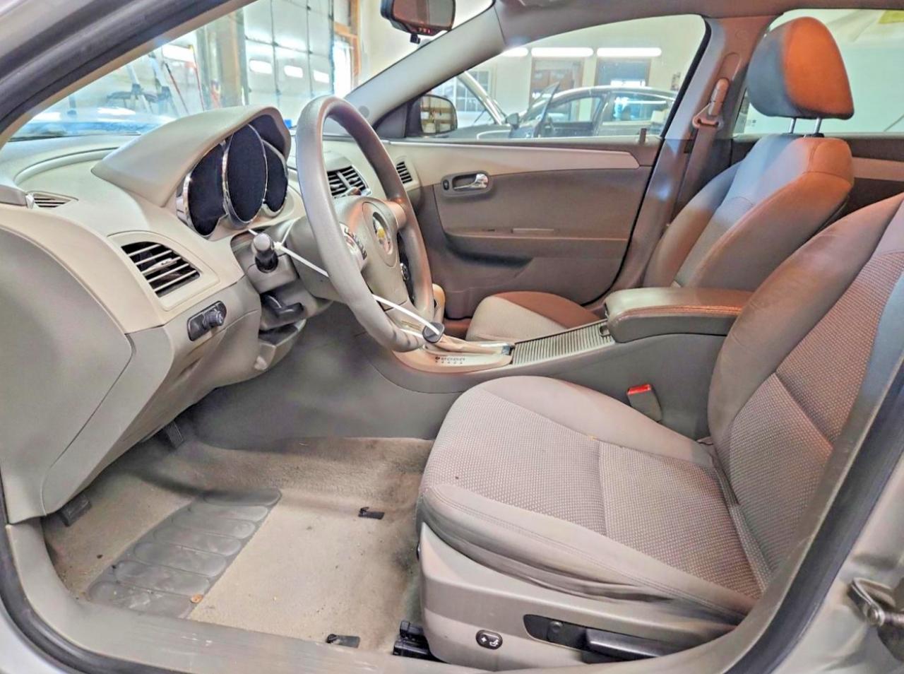 2011 CHEVROLET MALIBU LS photo 19